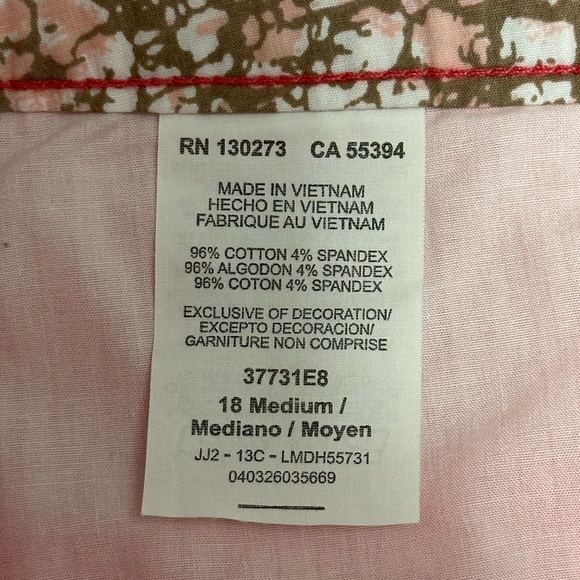 Women's Lee 18 XL 1X Shorts Chino Khakis Pink Button Elastic Waist Stretch NWOT - Picture 8 of 9